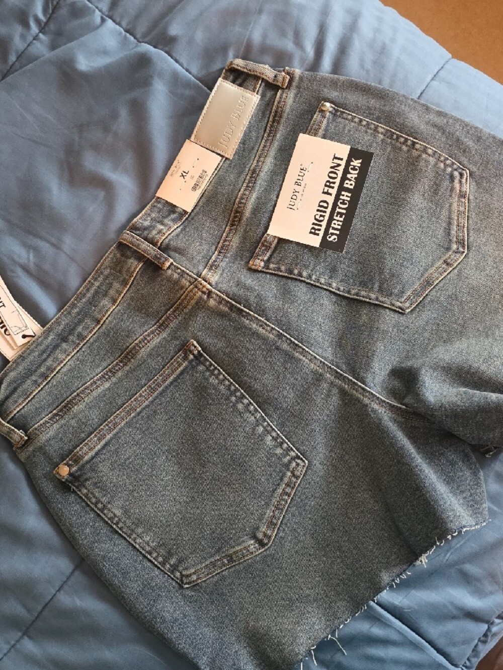 Judy Blue Rigid Magic Studded Pocket Jean Shorts - Picture 5 of 7